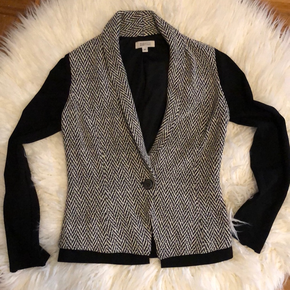 *HP* Barney’s New York women’s herringbone jacket